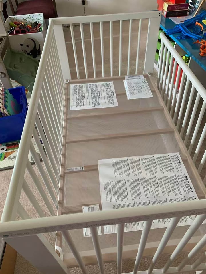 White convertible baby crib - photo 4