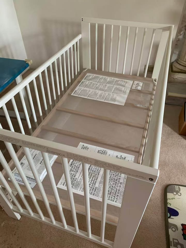 White convertible baby crib - photo 5