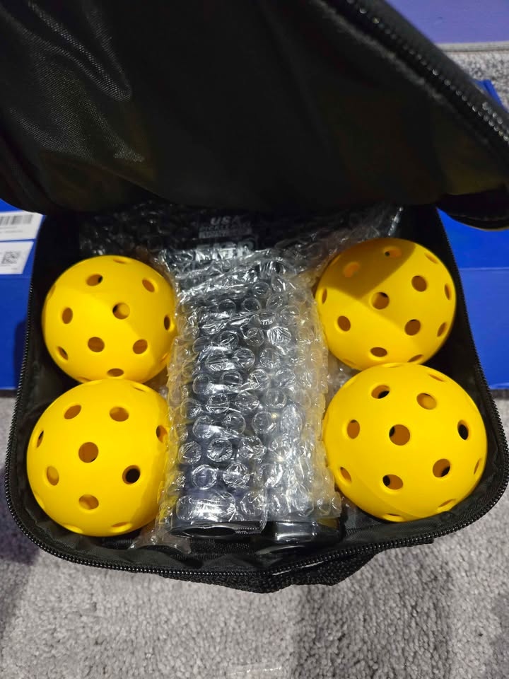 Brand New Pickleball Paddles Set (2) - USAPA Approved - photo 4