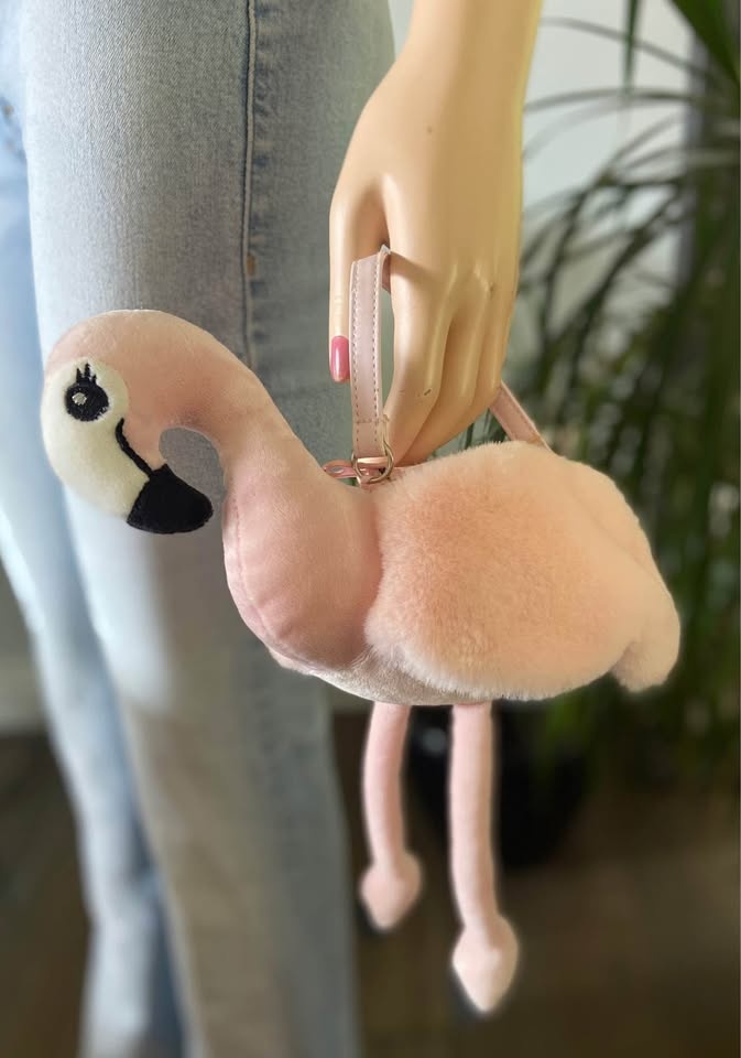 LIKE NEW: H&M Cute Soft Handheld Pink Flamingo Coin Purse - photo 2