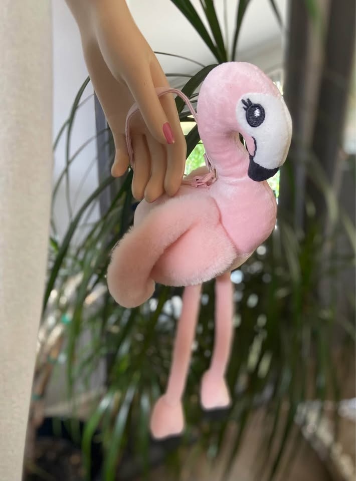 LIKE NEW: H&M Cute Soft Handheld Pink Flamingo Coin Purse - photo 5