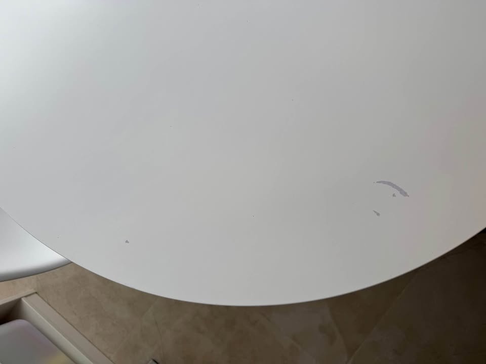 Round White Table and 2 Chairs - photo 4