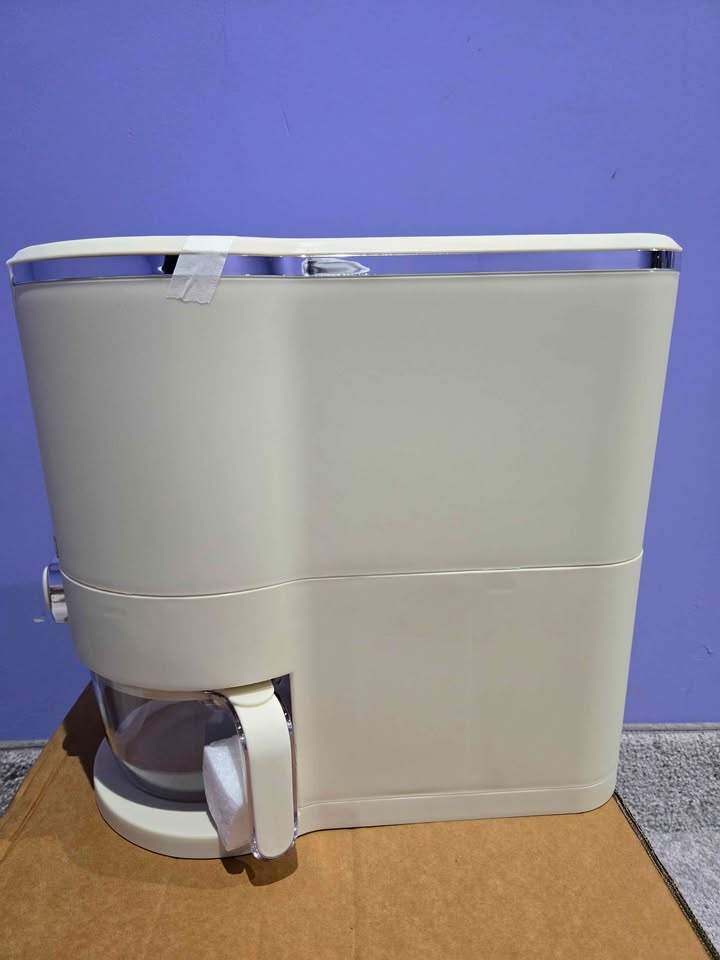 Brand New Rice Cereal Dispenser w/ Measuring Cup - photo 4