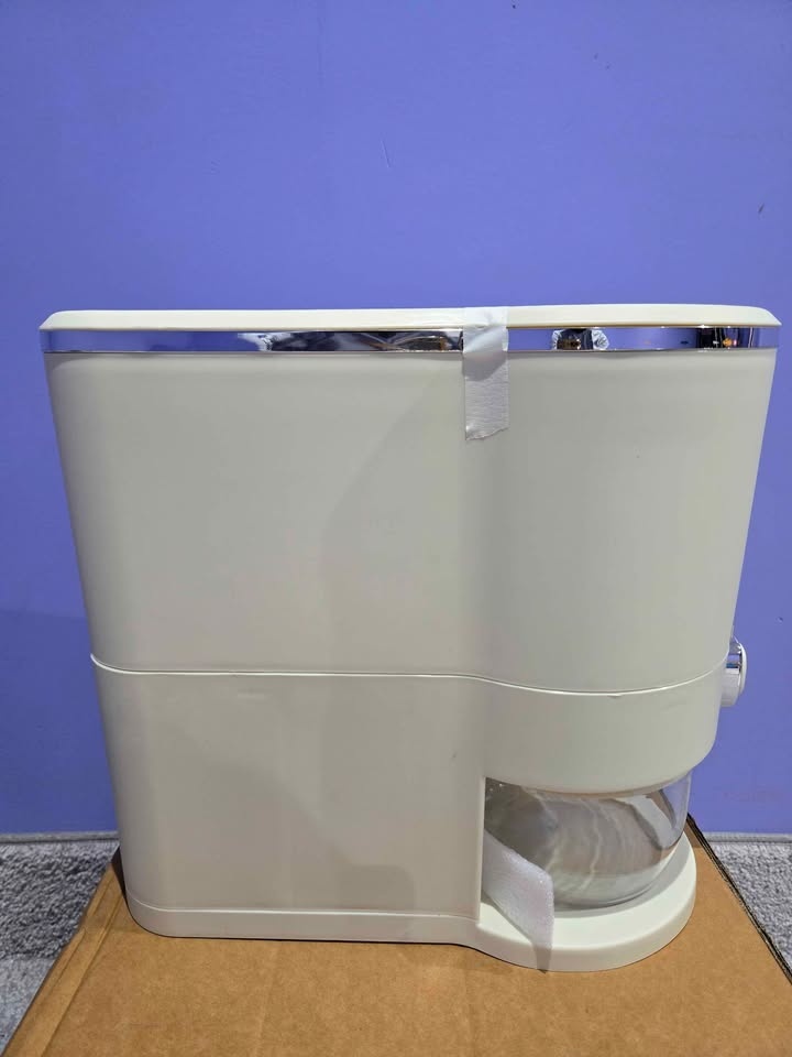 Brand New Rice Cereal Dispenser w/ Measuring Cup - photo 5