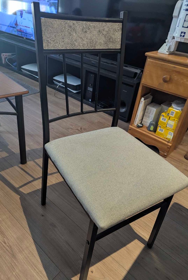 Grey and black faux marble dinette set - photo 4