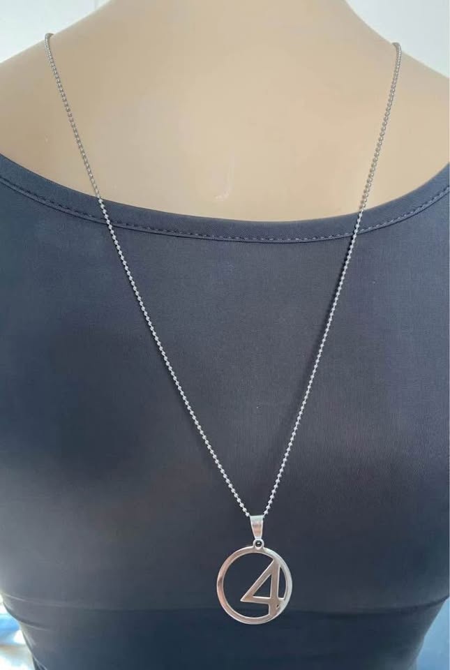 NWOT Fantastic 4 Movie Memorabilia Necklace 24-Inch - photo 5