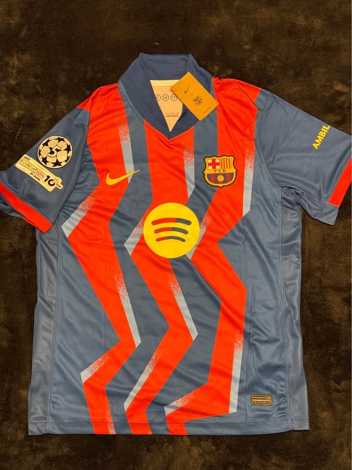 FC Barcelona Lamine Yamal #10 Jersey – Size Large – New With Tag - photo 2