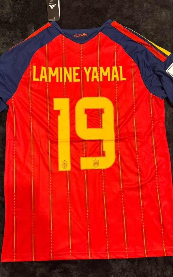 Spain 2026 World Cup Home Jersey - Player Version - Lamine Yamal - photo 2