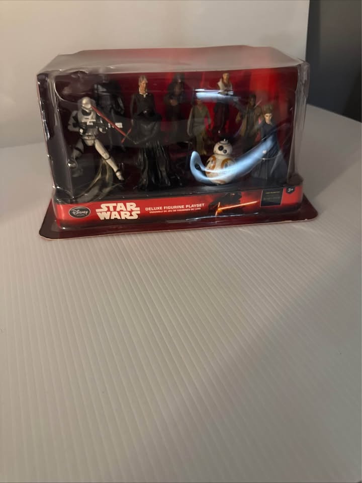 Disney Collectible Figures - Marvel, Toy Story, Cars, Star Wars - photo 4