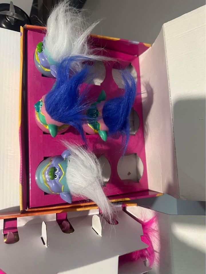 Rare DreamWorks Original Trolls - photo 2