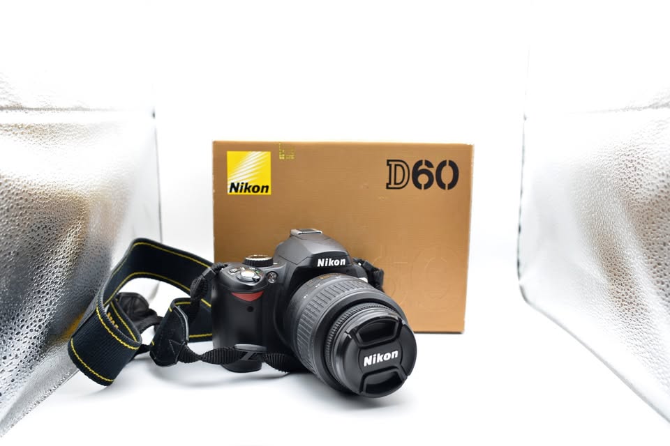 Nikon D60 DSLR Camera Kit