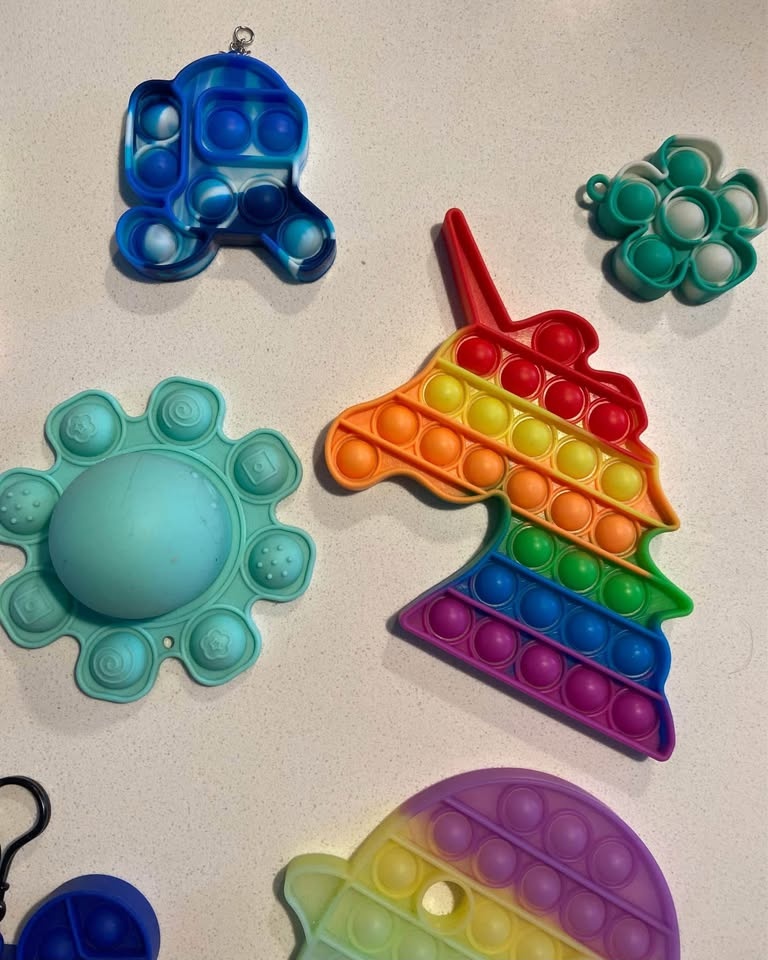 Lot of Simple Dimple Pop It Fidget Toys ($5 for all) - photo 4