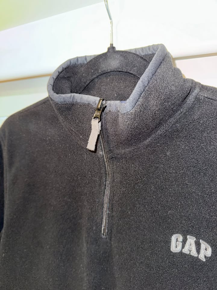 Black GAP Fleece Quarter Zip - Small - $4 - photo 3