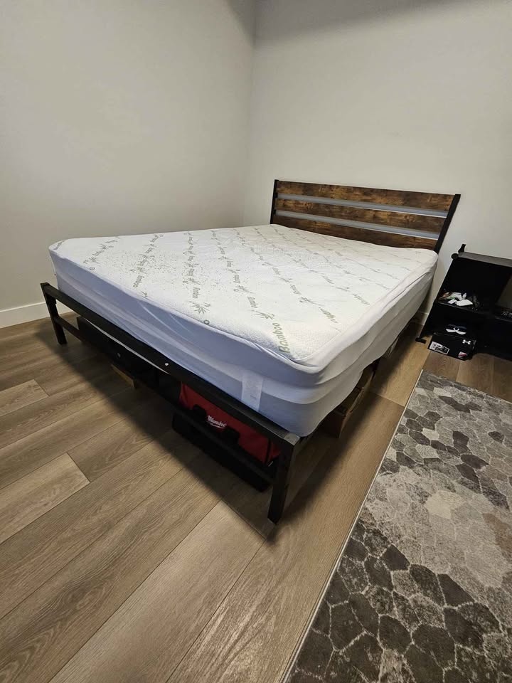 Queen Mattress - photo 2