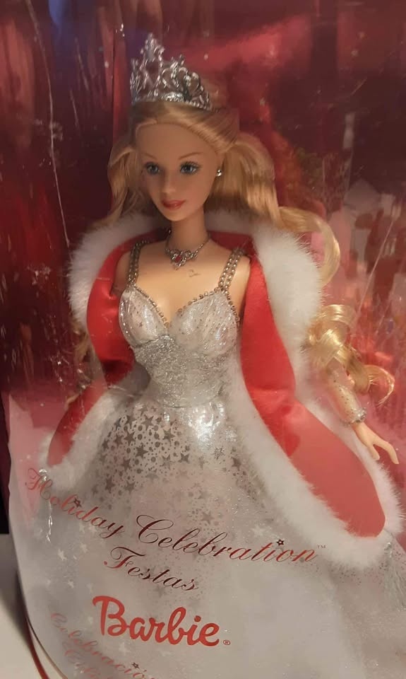 NIB: Mattel Holiday Barbie 2001 - photo 2