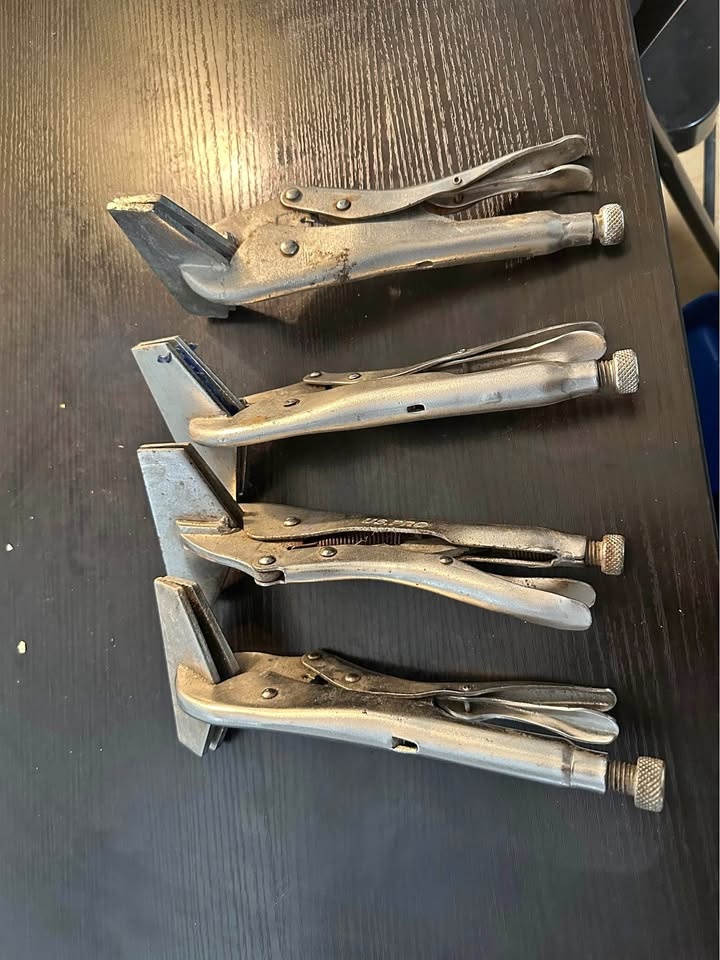 4 Flat Head Metal Pliers