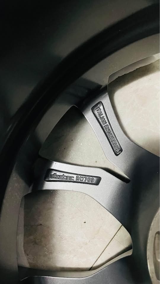 RWC 18 inch spare alloy wheel - photo 4