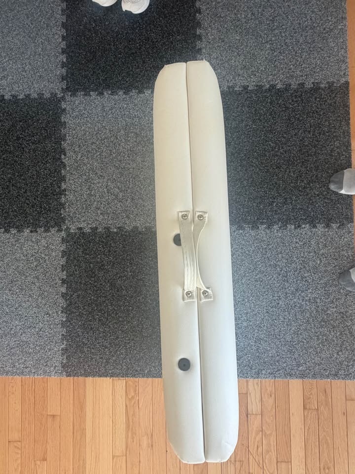 Portable Massage Table – 24” Cream – Adjustable – Excellent Cond - photo 5