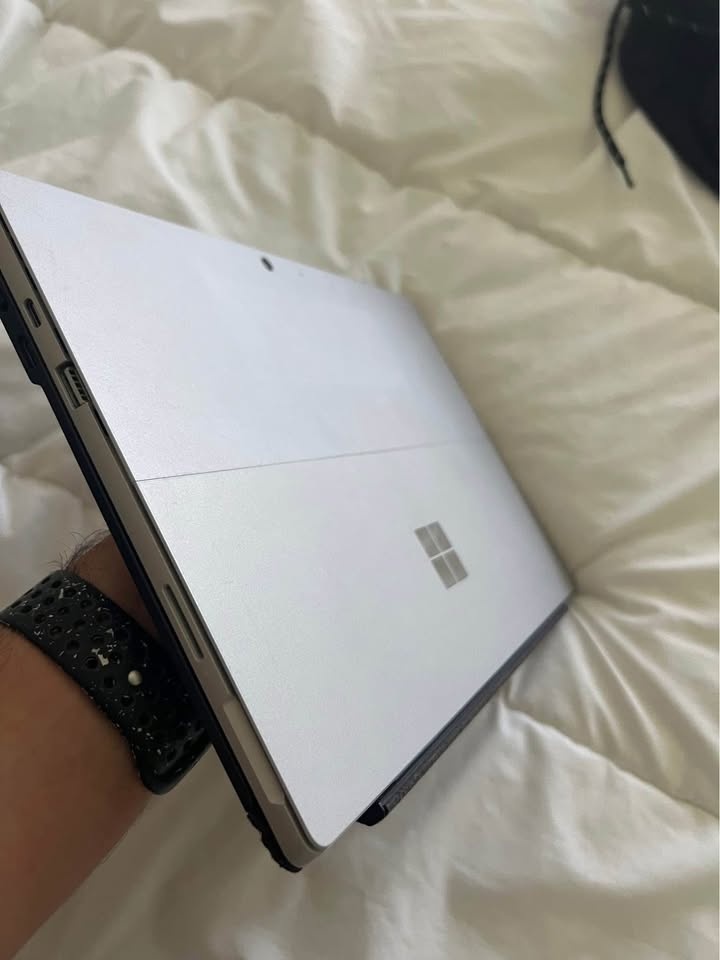 Surface Pro 7 - photo 2