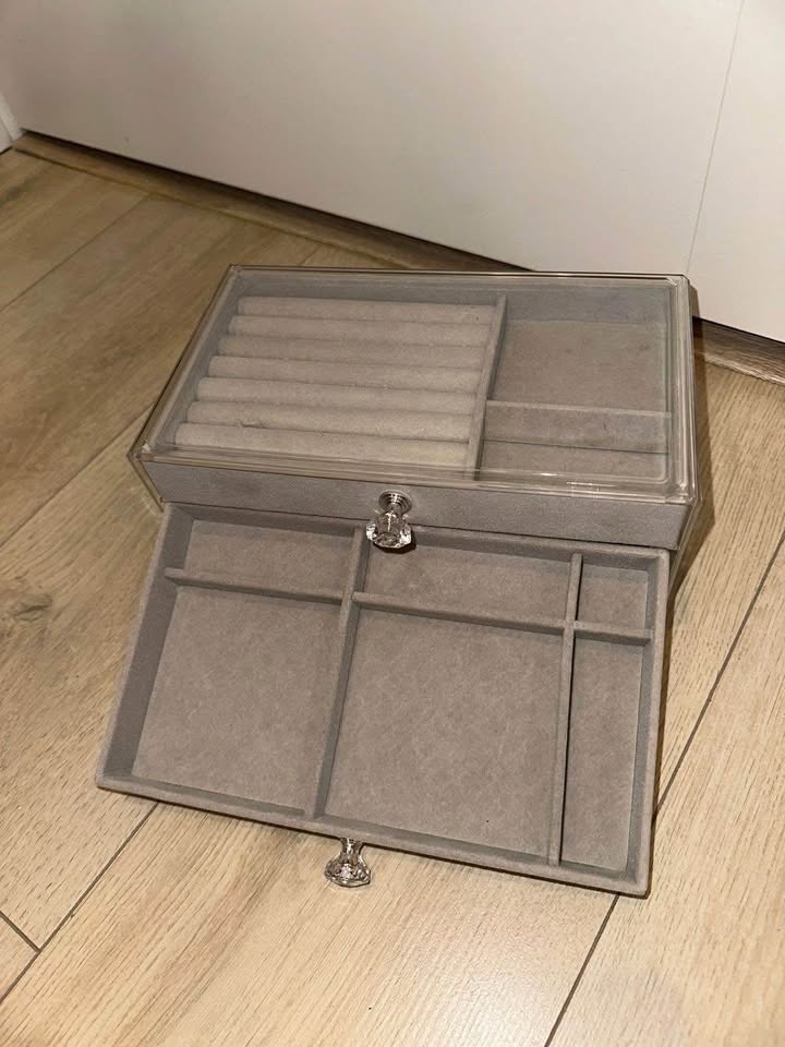 Jewelry Drawers - photo 2