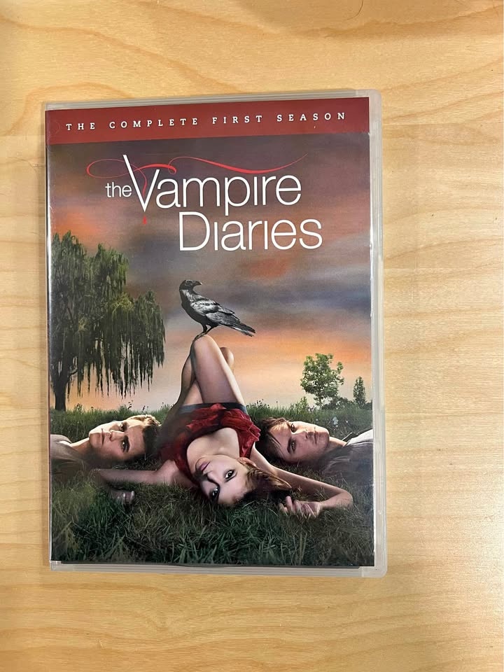 Vampire Diaries The Complete First Season DVD