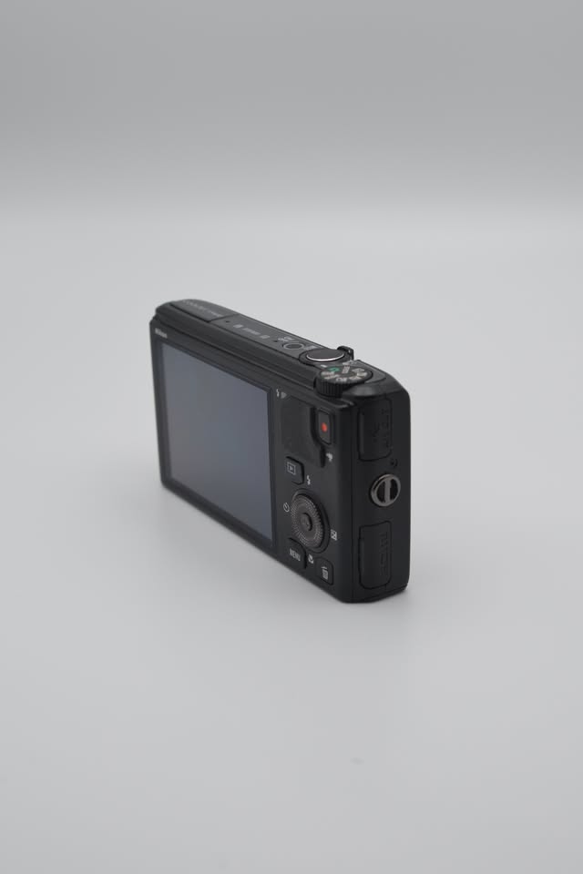 Nikon CoolPix S9400 Digital Point & Shoot Camera - photo 3