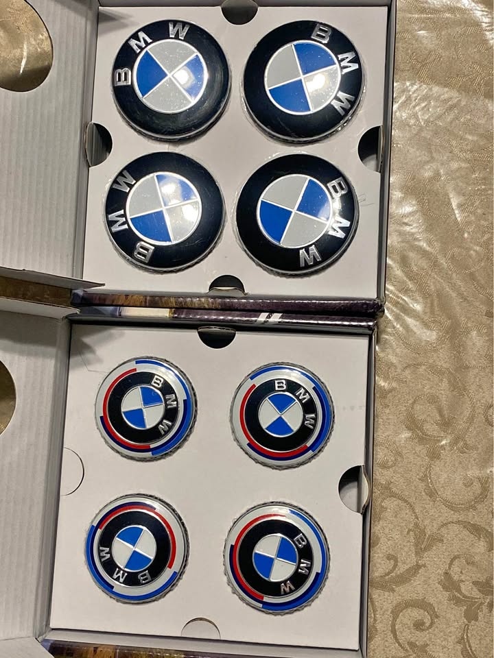BMW Center Caps Floating