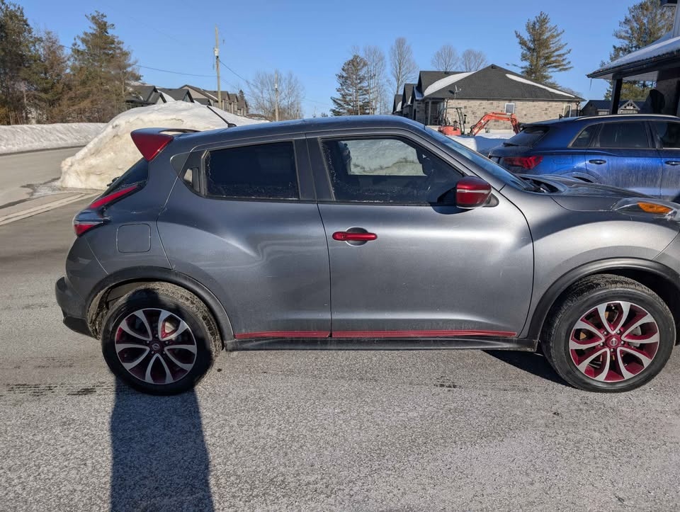2016 Nissan Juke SV AWD - photo 2