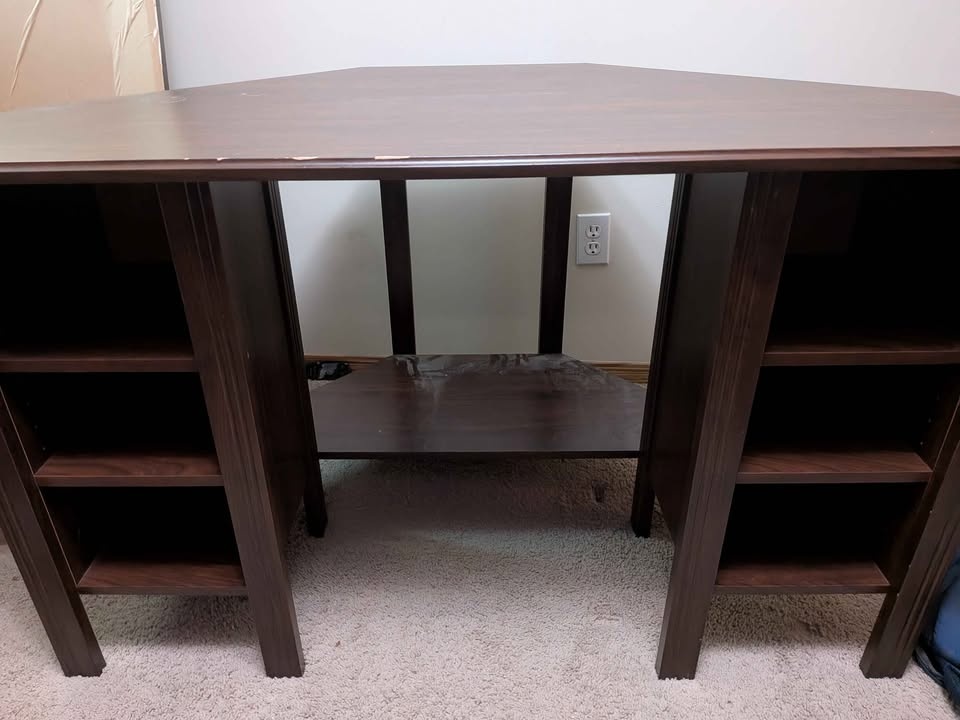 Ikea Work Desk with shelves - photo 2