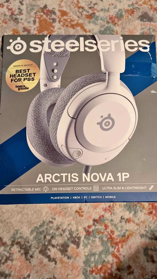 Brand New Steelseries Arctis Nova 1P