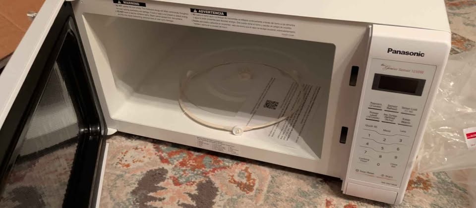 Brand New Panasonic Microwave Inverter - photo 2