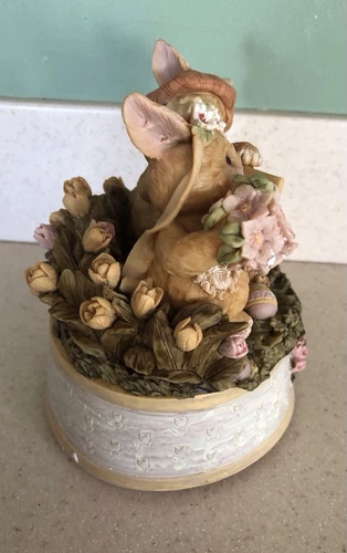 Brand New Bunny & Me 1993 Collectible Easter Bunnies Music Box - photo 4