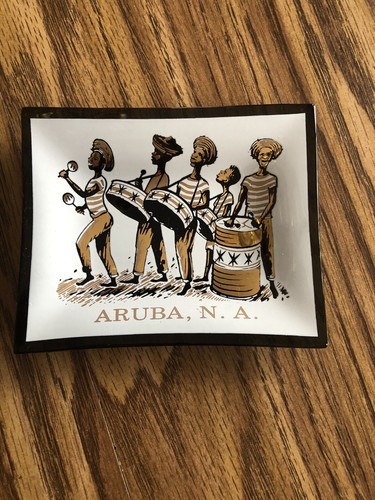 Aruba N.A. Bent Glass Souvenir Dish 4.75” x 4” EUC