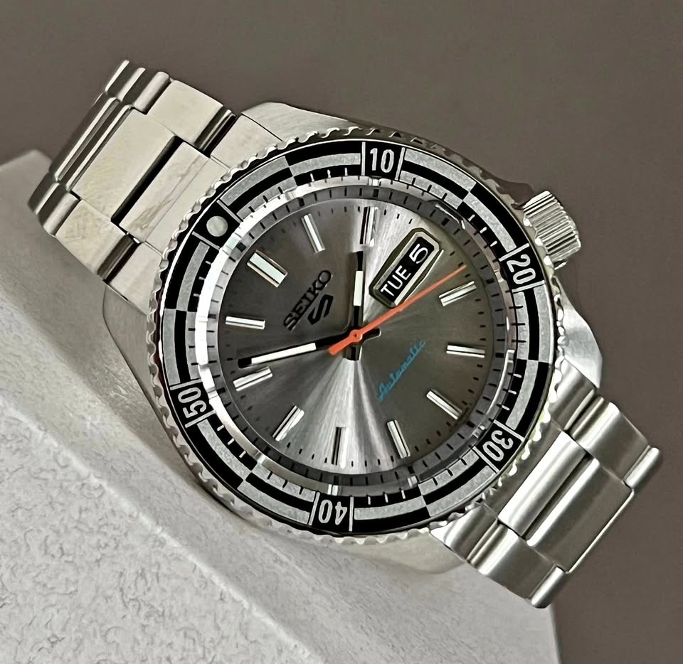 Seiko Men’s 5 Sports Automatic Watch (SRPK09K1) NEW
