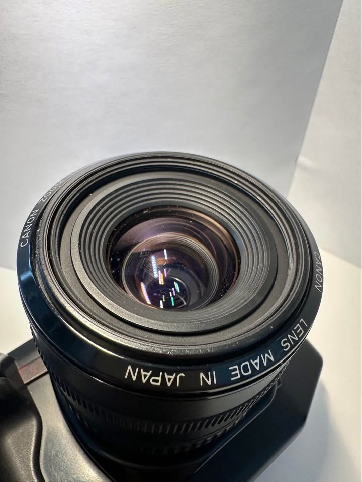 Canon EOS 650 SLR - photo 3