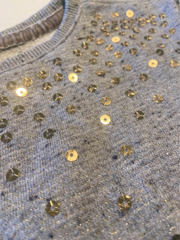 EUC: H&M Girls Sequin Sweater Size 2-4 yrs - photo 4