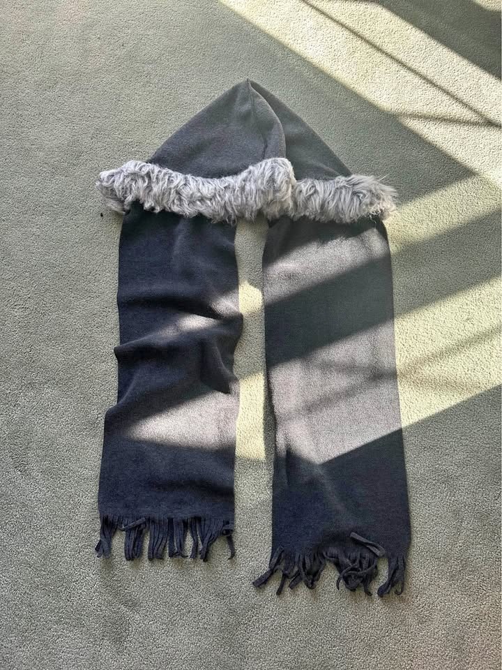 Scarf with fluffy hood