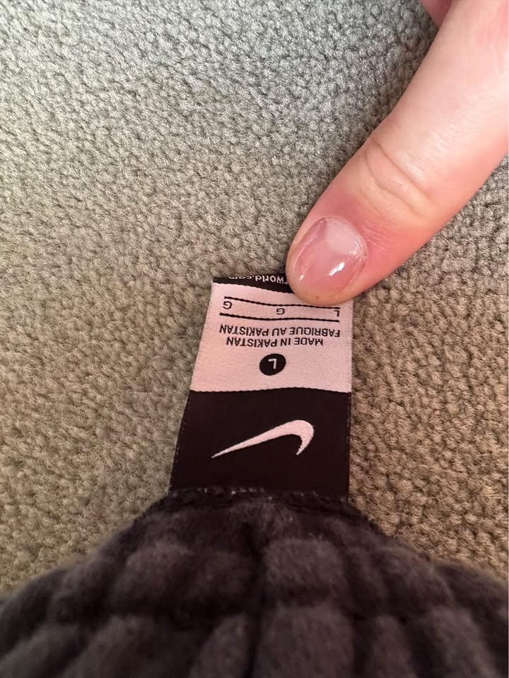 Men’s Medium Nike Pants - photo 3