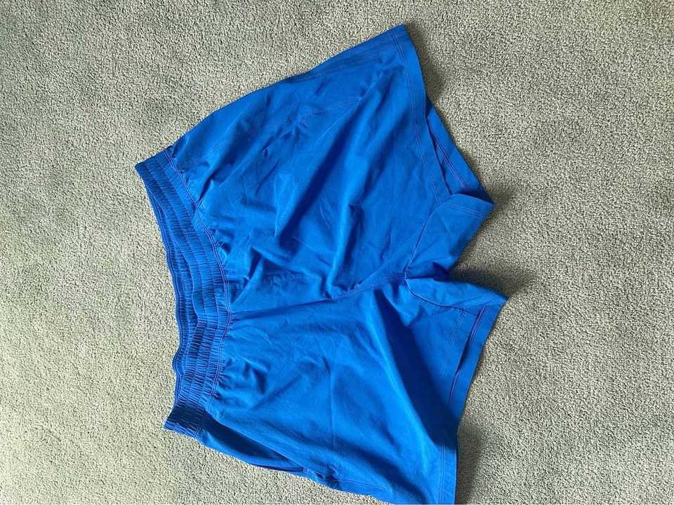 SELL OR TRADE Lululemon mens shorts