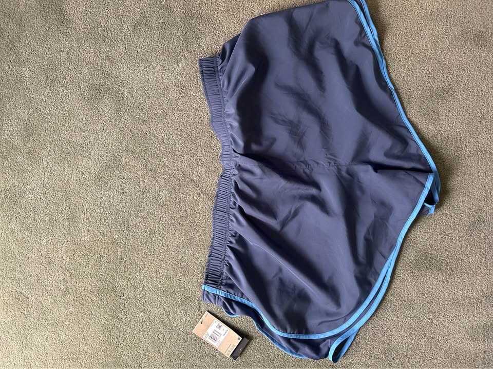 Nike Womens Shorts 3XL - photo 2