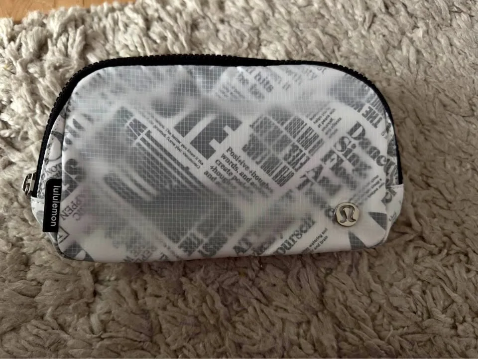 Lululemon Belt Bag thumbnail