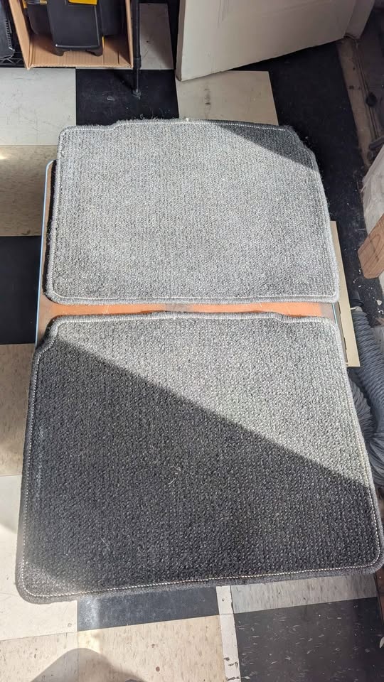 Toyota Corolla Carpet Kit (4 Pieces) - photo 3