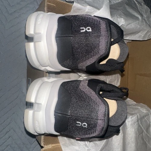 On Cloud Cloudflow 4 Black/white Men's Size 10 - photo 2