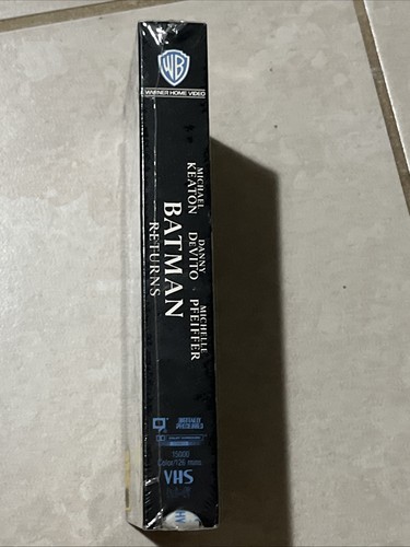 Batman Returns VHS 1992 Brand New Sealed WARNER BROS. - photo 3
