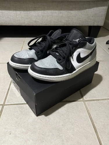 Air Jordan 1 Low Shadow Toe Gray Black 553558-052 Mens Sz 8 - photo 3