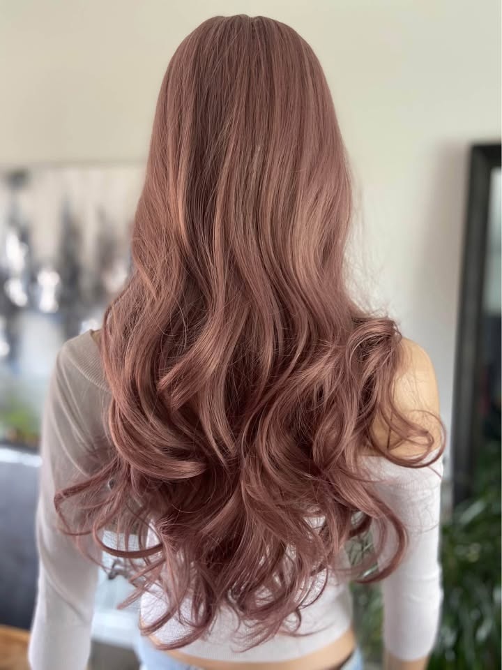 NWOT 28" Long Wavy Mauve Purple Synthetic Wig w Bangs 2298 - photo 2