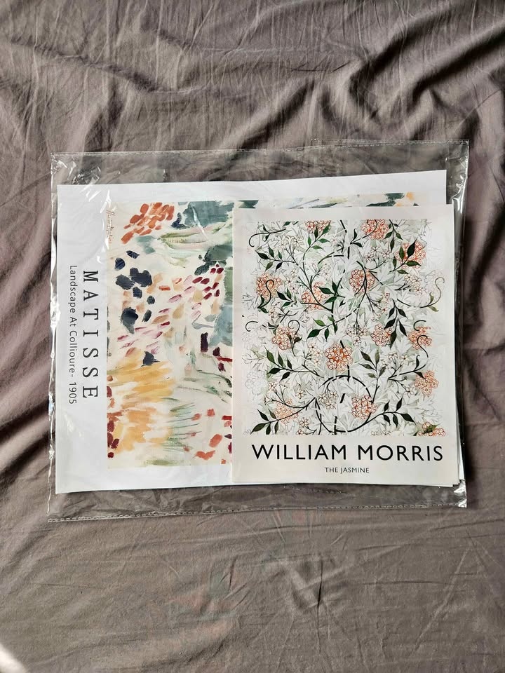 William Morris Style Botanical Wall Art / Decor Piece