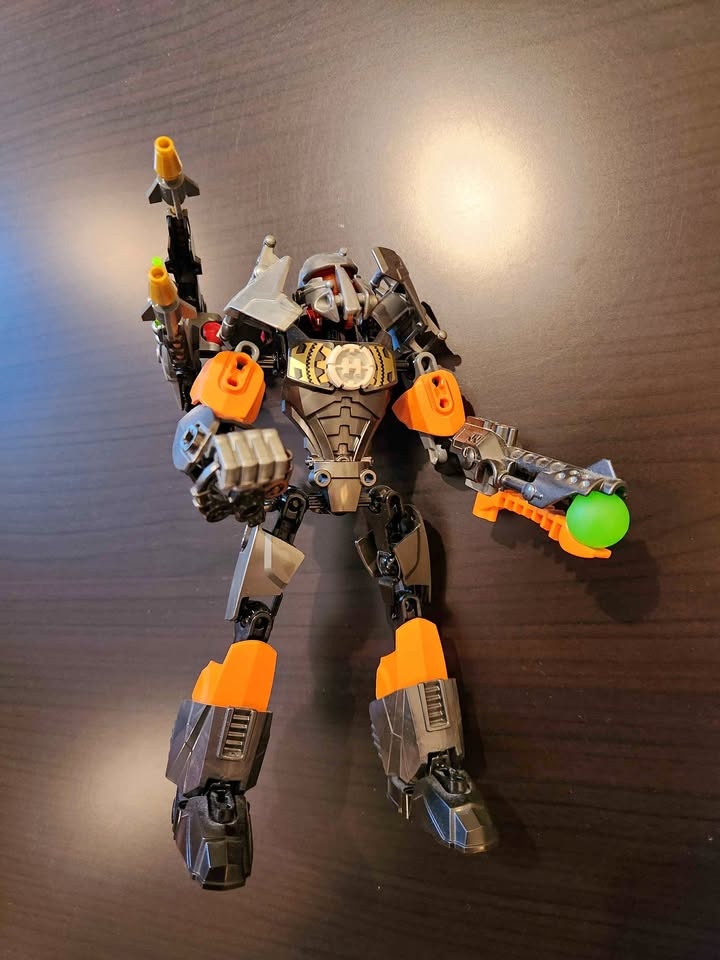 Lego Bionicles 6223 Bulk - Used Like New!