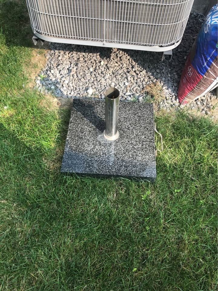 Outdoor Umbrella + Heavy Umbrella Stand - Used - photo 3