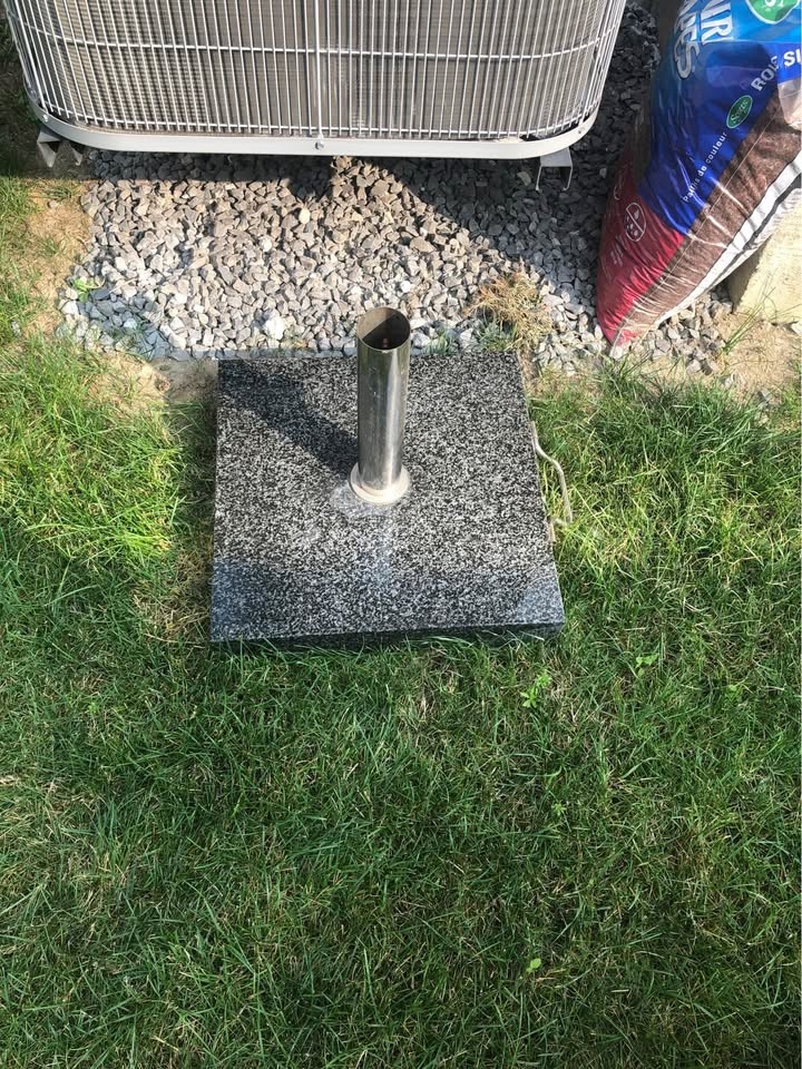 Outdoor Umbrella + Heavy Umbrella Stand - Used - photo 5